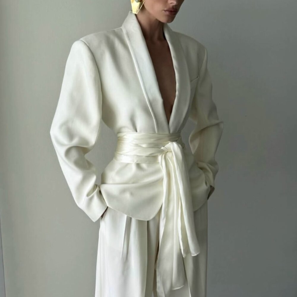 BEST Helsa The Tux Blazer in Wool Cream Ivory Classic XSmall - Picture 4 of 15